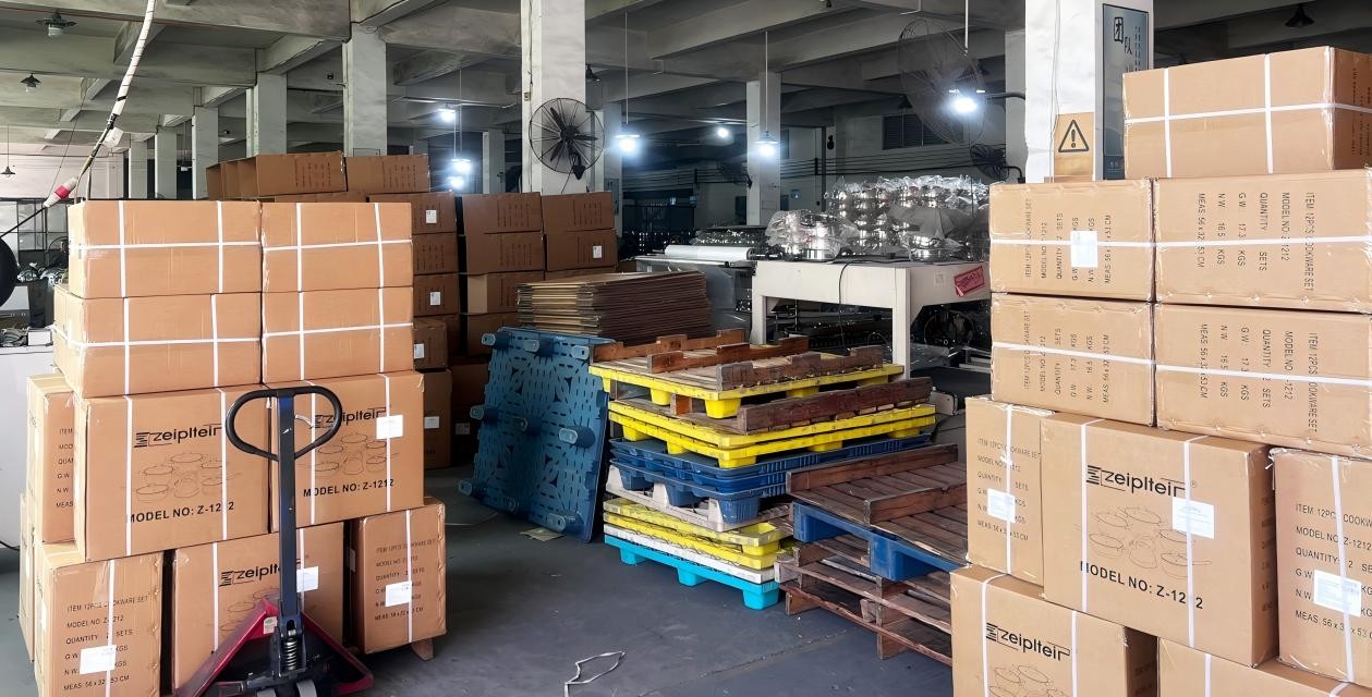 finished goods warehousing